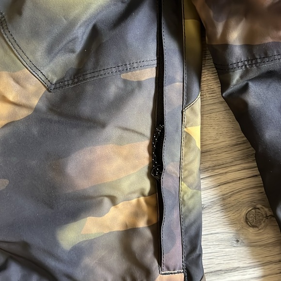 VOLCOM Youth Barkley Insulated Snow Bib Overall Pant Size Large NWT - Picture 16 of 16